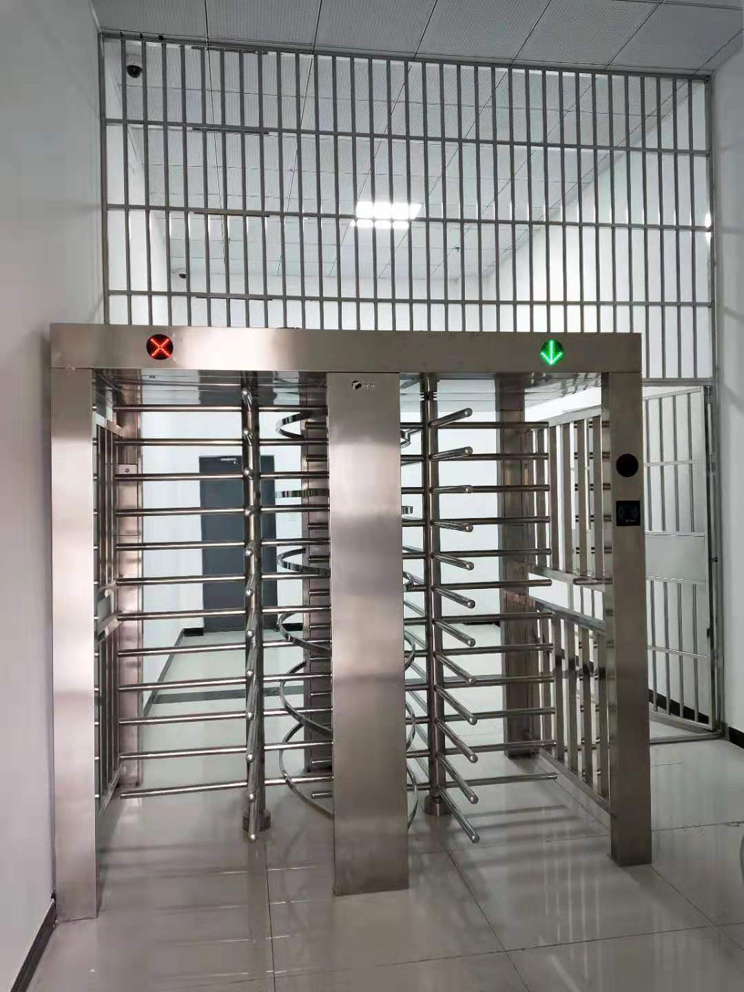 擺閘,三輥閘,速通閘,旋轉(zhuǎn)閘,平移閘,一字閘,人臉識別，